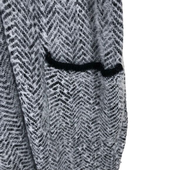 Women’s Grey Open Front, Long Cardigan, Eyelash Texture, Cozy, Front Pockets XL - Picture 5 of 7